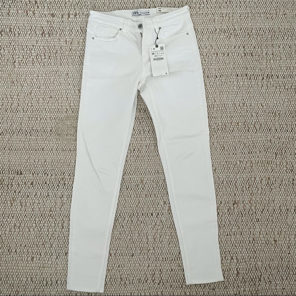 NWT Zara Mid-rise skinny demin jeans